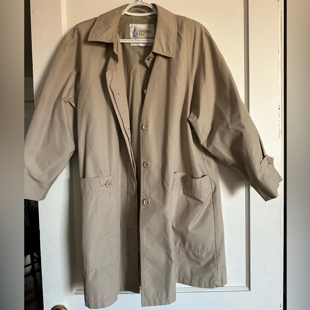 London Fog Trench Coat (fits L-XL)